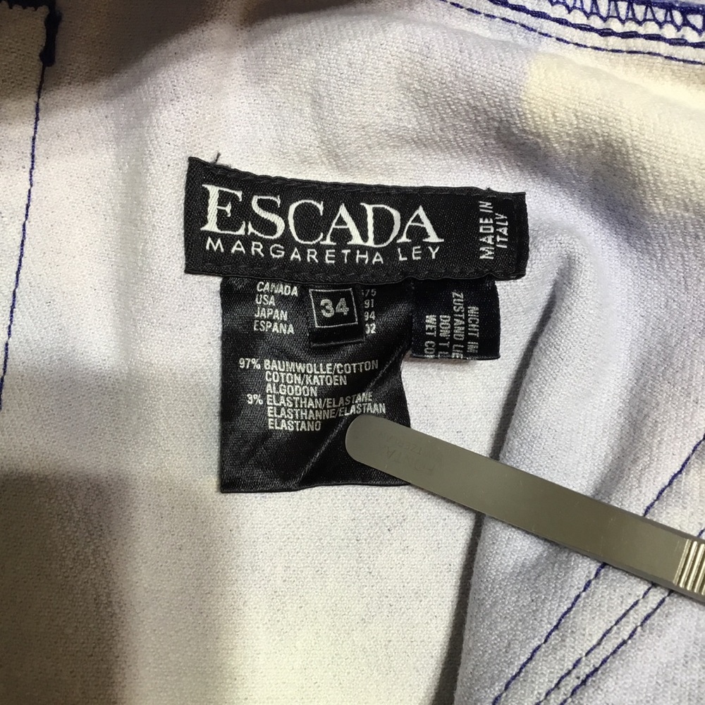 Escada stars motif jeans. size EU 34 - Picture 3 of 4